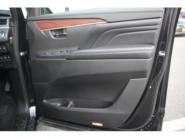 デリカＤ：５ Ｐ　後期型　禁煙車　純正１０．１インチナビ　両側電動スライドドア　アラウンドビューモニター　フルセグＴＶ　アダプティブクルーズコントロール　電動リアゲート　ＬＥＤヘッドライト　ブラインドスポットモニター（31枚目）