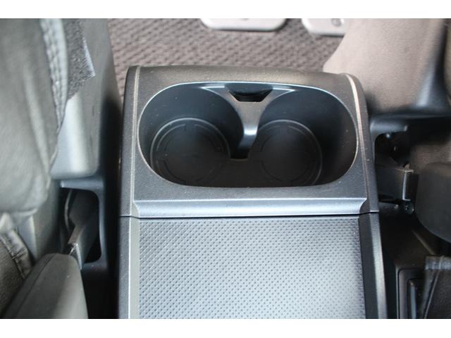 デリカＤ：５ Ｐ　後期型　禁煙車　純正１０．１インチナビ　両側電動スライドドア　アラウンドビューモニター　フルセグＴＶ　アダプティブクルーズコントロール　電動リアゲート　ＬＥＤヘッドライト　ブラインドスポットモニター（61枚目）