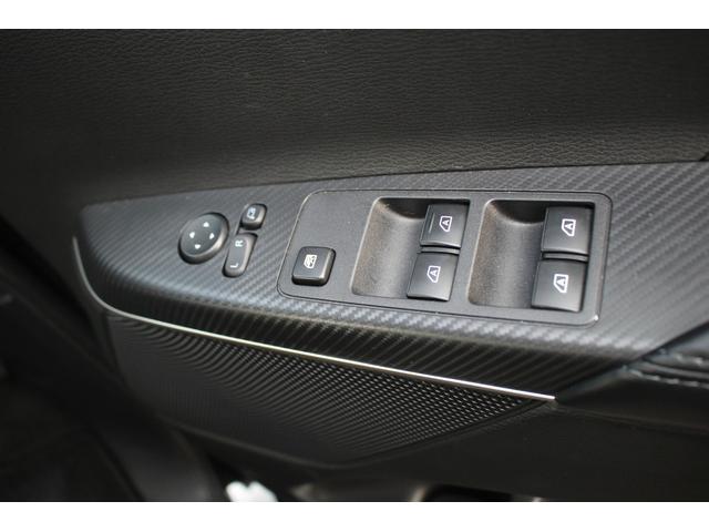 デリカＤ：５ Ｐ　後期型　禁煙車　純正１０．１インチナビ　両側電動スライドドア　アラウンドビューモニター　フルセグＴＶ　アダプティブクルーズコントロール　電動リアゲート　ＬＥＤヘッドライト　ブラインドスポットモニター（65枚目）