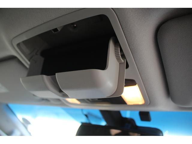 デリカＤ：５ Ｐ　後期型　禁煙車　純正１０．１インチナビ　両側電動スライドドア　アラウンドビューモニター　フルセグＴＶ　アダプティブクルーズコントロール　電動リアゲート　ＬＥＤヘッドライト　ブラインドスポットモニター（68枚目）