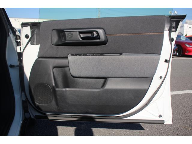Ｈｏｎｄａ ｅ アドバンス　禁煙車　純正７型ワイドナビ　フルセグＴＶ　全周囲カメラ　純正１７インチアルミホイール　衝突軽減ブレーキシステム　ガラスルーフ　ＥＴＣ　シートヒーター　レーダークルーズコントロール　ＬＥＤヘッドライト（31枚目）
