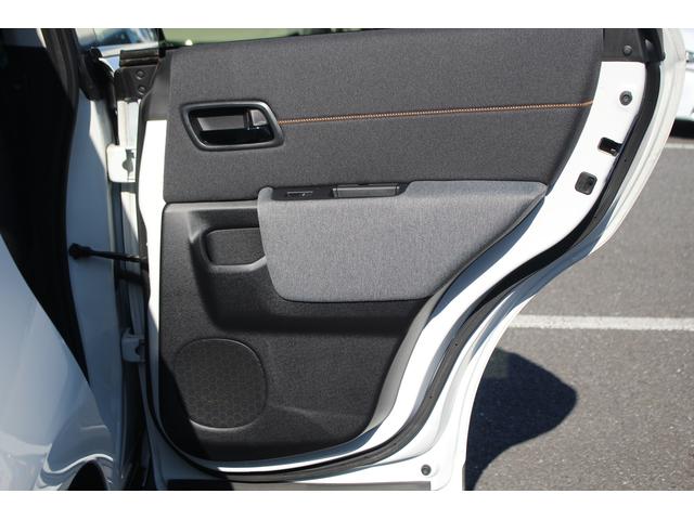 Ｈｏｎｄａ ｅ アドバンス　禁煙車　純正７型ワイドナビ　フルセグＴＶ　全周囲カメラ　純正１７インチアルミホイール　衝突軽減ブレーキシステム　ガラスルーフ　ＥＴＣ　シートヒーター　レーダークルーズコントロール　ＬＥＤヘッドライト（34枚目）