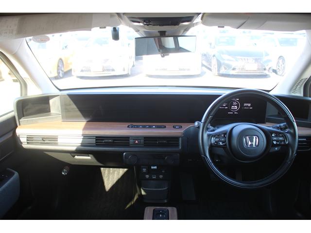 Ｈｏｎｄａ ｅ アドバンス　禁煙車　純正７型ワイドナビ　フルセグＴＶ　全周囲カメラ　純正１７インチアルミホイール　衝突軽減ブレーキシステム　ガラスルーフ　ＥＴＣ　シートヒーター　レーダークルーズコントロール　ＬＥＤヘッドライト（43枚目）
