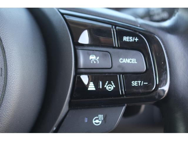 Ｈｏｎｄａ ｅ アドバンス　禁煙車　純正７型ワイドナビ　フルセグＴＶ　全周囲カメラ　純正１７インチアルミホイール　衝突軽減ブレーキシステム　ガラスルーフ　ＥＴＣ　シートヒーター　レーダークルーズコントロール　ＬＥＤヘッドライト（56枚目）