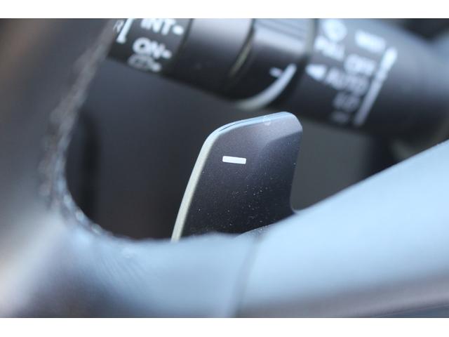Ｈｏｎｄａ ｅ アドバンス　禁煙車　純正７型ワイドナビ　フルセグＴＶ　全周囲カメラ　純正１７インチアルミホイール　衝突軽減ブレーキシステム　ガラスルーフ　ＥＴＣ　シートヒーター　レーダークルーズコントロール　ＬＥＤヘッドライト（57枚目）