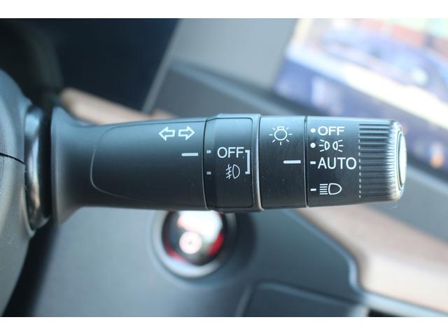 Ｈｏｎｄａ ｅ アドバンス　禁煙車　純正７型ワイドナビ　フルセグＴＶ　全周囲カメラ　純正１７インチアルミホイール　衝突軽減ブレーキシステム　ガラスルーフ　ＥＴＣ　シートヒーター　レーダークルーズコントロール　ＬＥＤヘッドライト（60枚目）