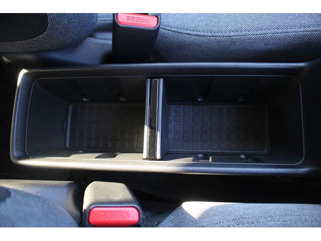 Ｈｏｎｄａ ｅ アドバンス　禁煙車　純正７型ワイドナビ　フルセグＴＶ　全周囲カメラ　純正１７インチアルミホイール　衝突軽減ブレーキシステム　ガラスルーフ　ＥＴＣ　シートヒーター　レーダークルーズコントロール　ＬＥＤヘッドライト（61枚目）