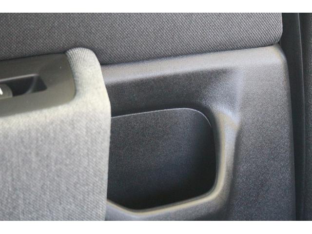 Ｈｏｎｄａ ｅ アドバンス　禁煙車　純正７型ワイドナビ　フルセグＴＶ　全周囲カメラ　純正１７インチアルミホイール　衝突軽減ブレーキシステム　ガラスルーフ　ＥＴＣ　シートヒーター　レーダークルーズコントロール　ＬＥＤヘッドライト（64枚目）