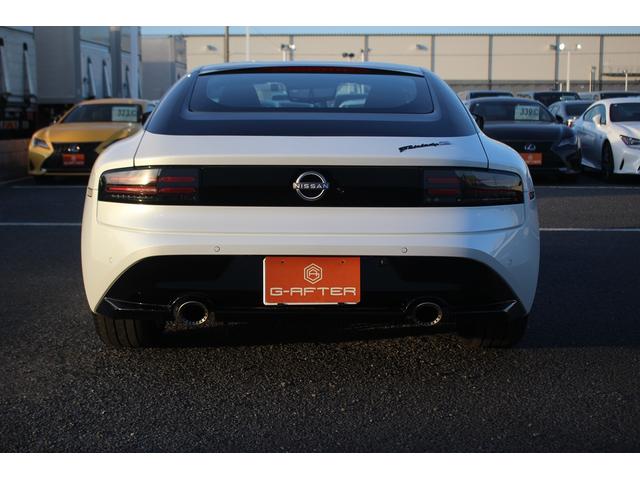 フェアレディＺ バージョンＴ　禁煙車　純正９型ナビ　フルセグＴＶ　バックカメラ　ＢＯＳＥサウンド　衝突軽減システム　純正１８インチアルミホイール　ＥＴＣ　レーダークルーズコントロール　クリアランスソナー　シートヒーター（16枚目）