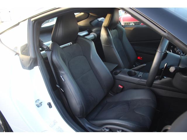 フェアレディＺ バージョンＴ　禁煙車　純正９型ナビ　フルセグＴＶ　バックカメラ　ＢＯＳＥサウンド　衝突軽減システム　純正１８インチアルミホイール　ＥＴＣ　レーダークルーズコントロール　クリアランスソナー　シートヒーター（41枚目）