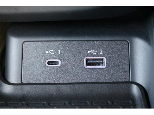 フェアレディＺ バージョンＴ　禁煙車　純正９型ナビ　フルセグＴＶ　バックカメラ　ＢＯＳＥサウンド　衝突軽減システム　純正１８インチアルミホイール　ＥＴＣ　レーダークルーズコントロール　クリアランスソナー　シートヒーター（56枚目）