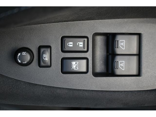 フェアレディＺ バージョンＴ　禁煙車　純正９型ナビ　フルセグＴＶ　バックカメラ　ＢＯＳＥサウンド　衝突軽減システム　純正１８インチアルミホイール　ＥＴＣ　レーダークルーズコントロール　クリアランスソナー　シートヒーター（69枚目）