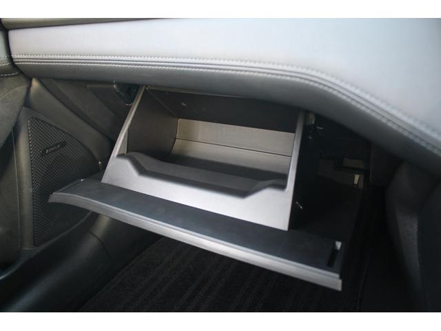 フェアレディＺ バージョンＴ　禁煙車　純正９型ナビ　フルセグＴＶ　バックカメラ　ＢＯＳＥサウンド　衝突軽減システム　純正１８インチアルミホイール　ＥＴＣ　レーダークルーズコントロール　クリアランスソナー　シートヒーター（73枚目）