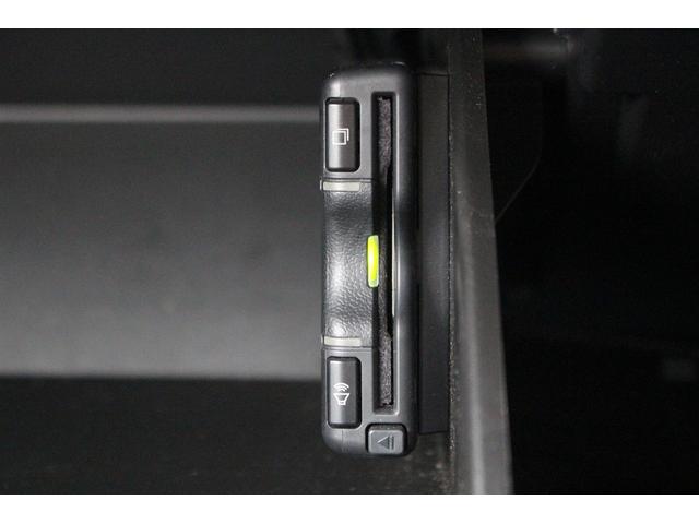 ８６ ＧＴリミテッド　ブラックパッケージ　後期型　禁煙車　６速マニュアル　純正ナビ　フルセグＴＶ　バックカメラ　シートヒーター　ＥＴＣ２．０　オートクルーズコントロール　ＬＥＤヘッドライト　ハーフレザーシート　Ｂｌｕｅｔｏｏｔｈ（7枚目）