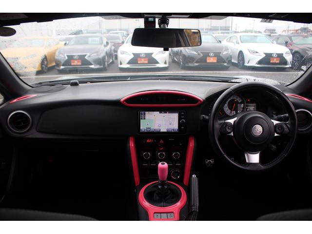 ８６ ＧＴリミテッド　ブラックパッケージ　後期型　禁煙車　６速マニュアル　純正ナビ　フルセグＴＶ　バックカメラ　シートヒーター　ＥＴＣ２．０　オートクルーズコントロール　ＬＥＤヘッドライト　ハーフレザーシート　Ｂｌｕｅｔｏｏｔｈ（45枚目）