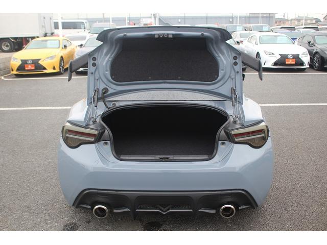 ８６ ＧＴリミテッド　ブラックパッケージ　後期型　禁煙車　６速マニュアル　純正ナビ　フルセグＴＶ　バックカメラ　シートヒーター　ＥＴＣ２．０　オートクルーズコントロール　ＬＥＤヘッドライト　ハーフレザーシート　Ｂｌｕｅｔｏｏｔｈ（69枚目）