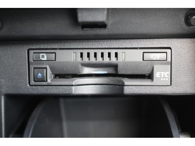 アルファードハイブリッド S タイプゴールド 禁煙車 純正9インチナビ フルセグTV バックカメラ フリップダウンモニター 衝突軽減 電動リアゲート 両側電動スライドドア 純正17インチアルミホイール ETC LEDヘッドライト 雹害車(71枚目)