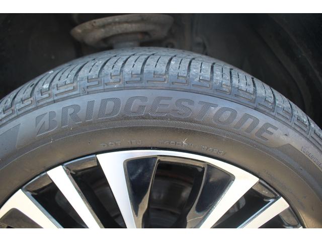 ハリアーPHEV Z 後期型 禁煙車 純正12.3型ディスプレイオーディオ フルセグTV JBLプレミアムサウンド 全周囲カメラ 黒革 シートクーラー シートヒーター 電動リアゲート ブラインドスポットモニター(21枚目)