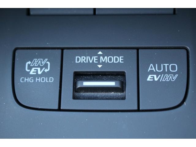 ハリアーPHEV Z 後期型 禁煙車 純正12.3型ディスプレイオーディオ フルセグTV JBLプレミアムサウンド 全周囲カメラ 黒革 シートクーラー シートヒーター 電動リアゲート ブラインドスポットモニター(65枚目)