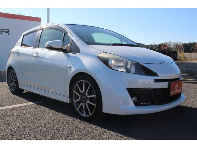 ヴィッツ RS G’s 後期型 禁煙車 5MT 純正17インチアルミホイール HIDヘッドライト 電動格納ミラ- オートライト ETC フォグライト キーレスエントリー LEDイルミネーションビーム(7枚目)