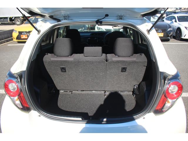 ヴィッツ RS G’s 後期型 禁煙車 5MT 純正17インチアルミホイール HIDヘッドライト 電動格納ミラ- オートライト ETC フォグライト キーレスエントリー LEDイルミネーションビーム(67枚目)