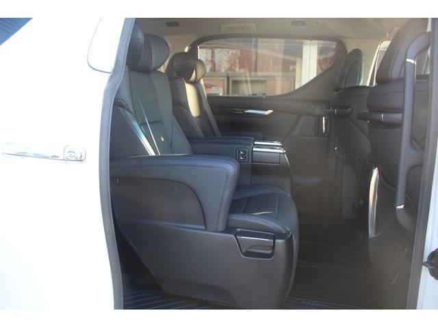 アルファード ２．５Ｓ　Ｃパッケージ　後期型　禁煙車　純正９型ナビ　フルセグＴＶ　バックカメラ　シートヒーター　シートエアコン　黒革シート　３眼ＬＥＤヘッドライト　ＥＴＣ２．０　パワーシート　レーダークルーズコントロール（44枚目）