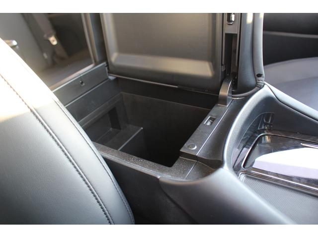 アルファード ２．５Ｓ　Ｃパッケージ　後期型　禁煙車　純正９型ナビ　フルセグＴＶ　バックカメラ　シートヒーター　シートエアコン　黒革シート　３眼ＬＥＤヘッドライト　ＥＴＣ２．０　パワーシート　レーダークルーズコントロール（65枚目）