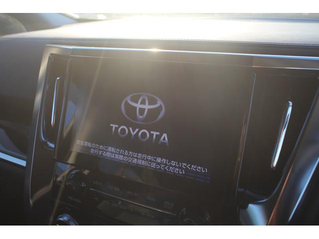 アルファードハイブリッド ＳＲ　Ｃパッケージ　後期型　禁煙車　サンルーフ　後席モニター　ＴＲＤエアロ　３眼ＬＥＤヘッドライト　純正９型ナビ　フルセグＴＶ　全周囲カメラ　シートヒーター　シートエアコン　黒革シート　レーダークルーズコントロール（54枚目）