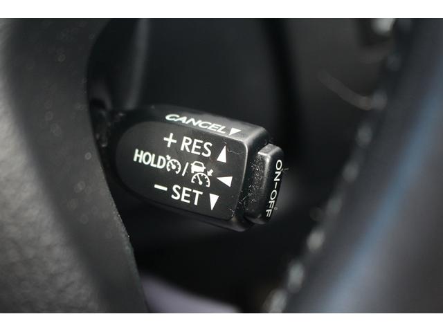 アルファード 2.5S Cパッケージ 後期型 禁煙車 純正9インチナビ 3眼LEDヘッドライト CD・DVDキット フリップダウンモニター 両側電動スライドドア バックカメラ フルセグTV シートヒーター&シートクーラー(5枚目)