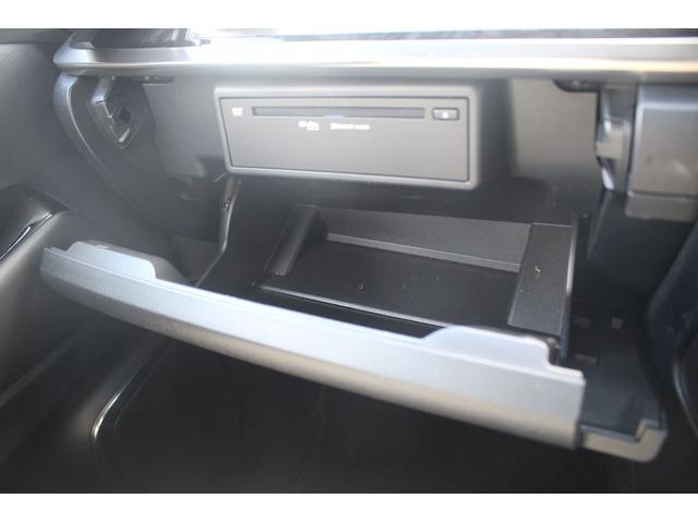 アルファード 2.5S Cパッケージ 後期型 禁煙車 純正9インチナビ 3眼LEDヘッドライト CD・DVDキット フリップダウンモニター 両側電動スライドドア バックカメラ フルセグTV シートヒーター&シートクーラー(7枚目)