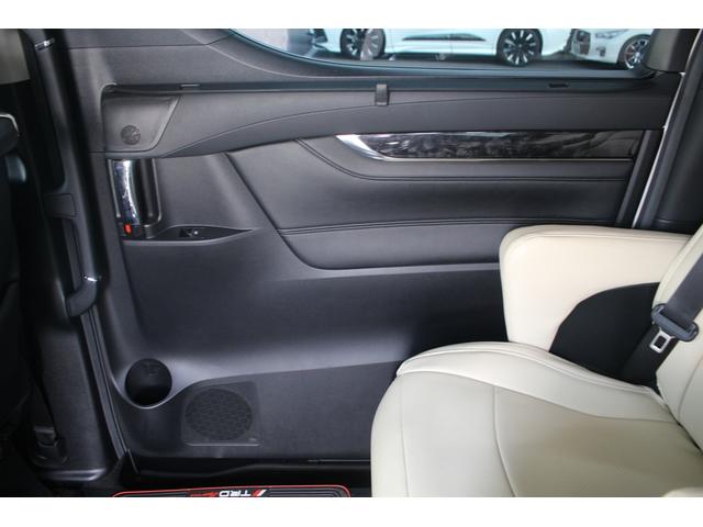 アルファード 2.5S Cパッケージ 後期型 禁煙車 純正9インチナビ 3眼LEDヘッドライト CD・DVDキット フリップダウンモニター 両側電動スライドドア バックカメラ フルセグTV シートヒーター&シートクーラー(40枚目)