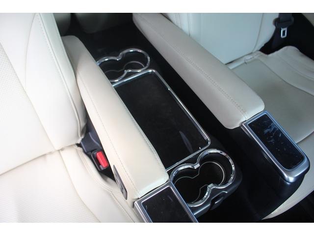 アルファード 2.5S Cパッケージ 後期型 禁煙車 純正9インチナビ 3眼LEDヘッドライト CD・DVDキット フリップダウンモニター 両側電動スライドドア バックカメラ フルセグTV シートヒーター&シートクーラー(71枚目)