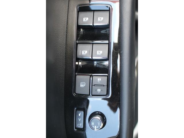 アルファード 2.5S Cパッケージ 後期型 禁煙車 純正9インチナビ 3眼LEDヘッドライト CD・DVDキット フリップダウンモニター 両側電動スライドドア バックカメラ フルセグTV シートヒーター&シートクーラー(72枚目)