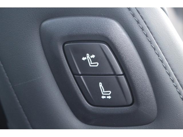 クラウンクロスオーバー Gアドバンスド・レザーパッケージ 禁煙車 純正12.3型ナビ フルセグTV 全周囲カメラ 温冷黒革 電動リアゲート レーダークルーズコントロール ETC2.0 4眼LEDヘッドライト 衝突軽減ブレーキ レーンキープアシスト BSM(68枚目)