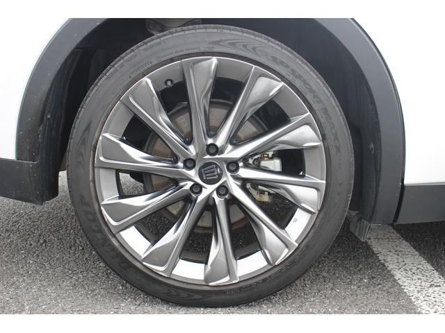 クラウンクロスオーバー Gレザーパッケージ 禁煙車 12.3型ナビ フルセグTV 全周囲カメラ 黒革シート レーダークルーズコントロール レーンキープアシスト 衝突軽減ブレーキ ETC2.0 電動リアゲート シートヒーター シートエアコン(16枚目)