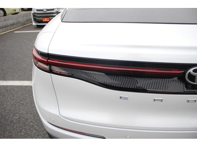 クラウンクロスオーバー Gレザーパッケージ 禁煙車 12.3型ナビ フルセグTV 全周囲カメラ 黒革シート レーダークルーズコントロール レーンキープアシスト 衝突軽減ブレーキ ETC2.0 電動リアゲート シートヒーター シートエアコン(23枚目)