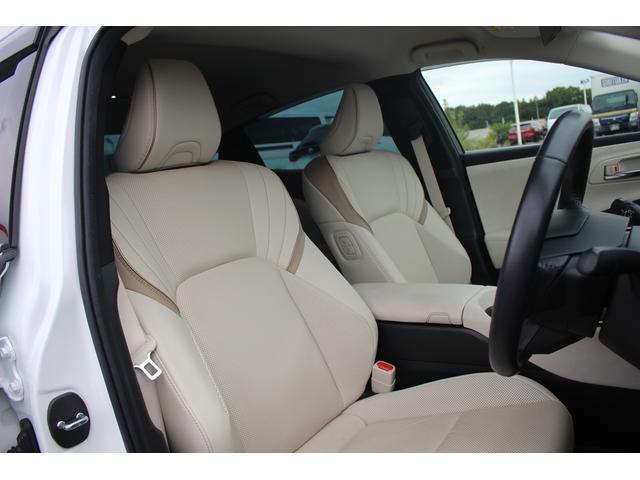 クラウンクロスオーバー Gレザーパッケージ 禁煙車 12.3型ナビ フルセグTV 全周囲カメラ 黒革シート レーダークルーズコントロール レーンキープアシスト 衝突軽減ブレーキ ETC2.0 電動リアゲート シートヒーター シートエアコン(30枚目)