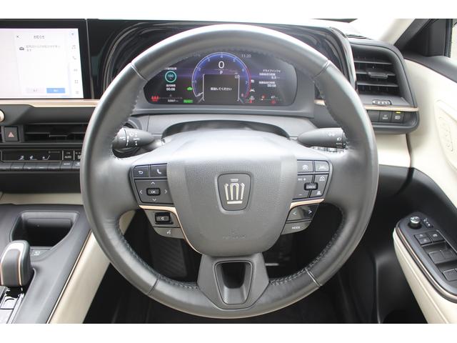 クラウンクロスオーバー Gレザーパッケージ 禁煙車 12.3型ナビ フルセグTV 全周囲カメラ 黒革シート レーダークルーズコントロール レーンキープアシスト 衝突軽減ブレーキ ETC2.0 電動リアゲート シートヒーター シートエアコン(41枚目)