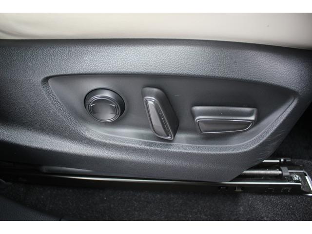 クラウンクロスオーバー Gレザーパッケージ 禁煙車 12.3型ナビ フルセグTV 全周囲カメラ 黒革シート レーダークルーズコントロール レーンキープアシスト 衝突軽減ブレーキ ETC2.0 電動リアゲート シートヒーター シートエアコン(69枚目)