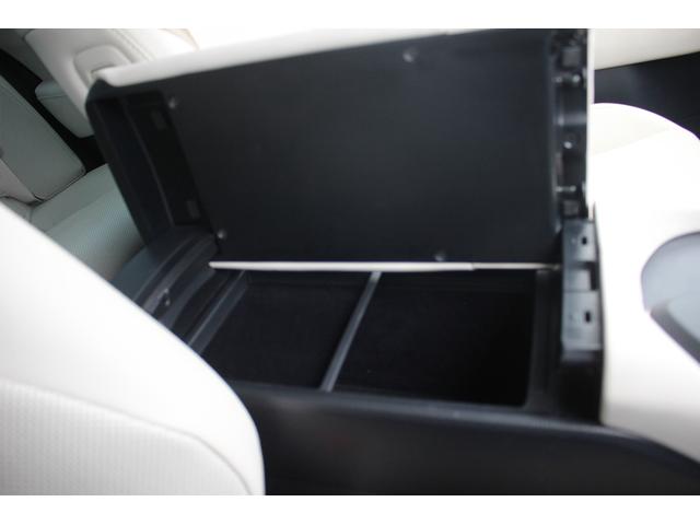 クラウンクロスオーバー Gレザーパッケージ 禁煙車 12.3型ナビ フルセグTV 全周囲カメラ 黒革シート レーダークルーズコントロール レーンキープアシスト 衝突軽減ブレーキ ETC2.0 電動リアゲート シートヒーター シートエアコン(72枚目)