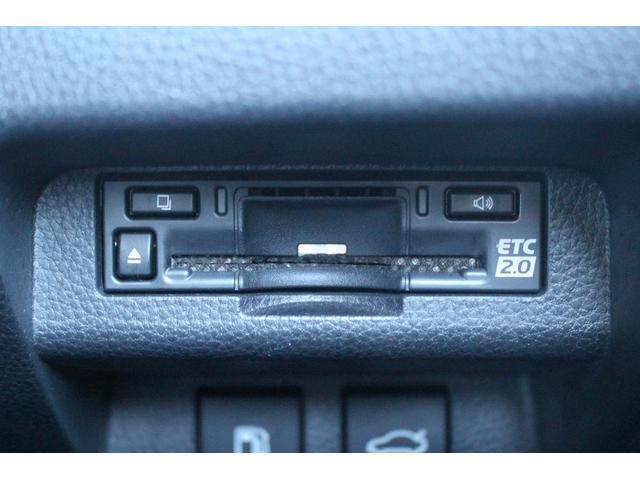 クラウンクロスオーバー Ｇアドバンスド・レザーパッケージ　禁煙車　純正１２．３型ナビ　フルセグＴＶ　全周囲カメラ　４眼ＬＥＤヘッドライト　電動リアゲート　レーダークルーズコントロール　ＥＴＣ２．０　衝突軽減ブレーキ　シートヒーター　シートエアコン　雹害車（6枚目）