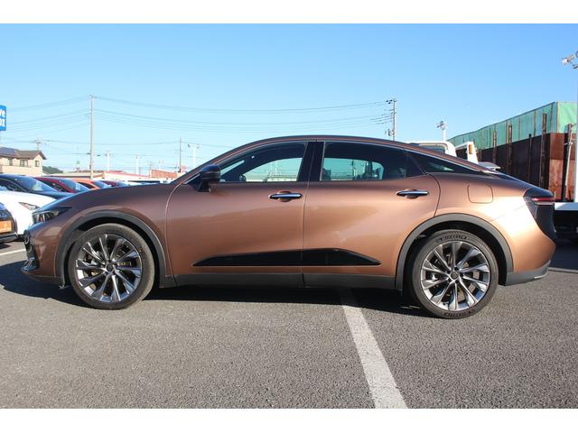 クラウンクロスオーバー Ｇアドバンスド・レザーパッケージ　禁煙車　純正１２．３型ナビ　フルセグＴＶ　全周囲カメラ　４眼ＬＥＤヘッドライト　電動リアゲート　レーダークルーズコントロール　ＥＴＣ２．０　衝突軽減ブレーキ　シートヒーター　シートエアコン　雹害車（10枚目）