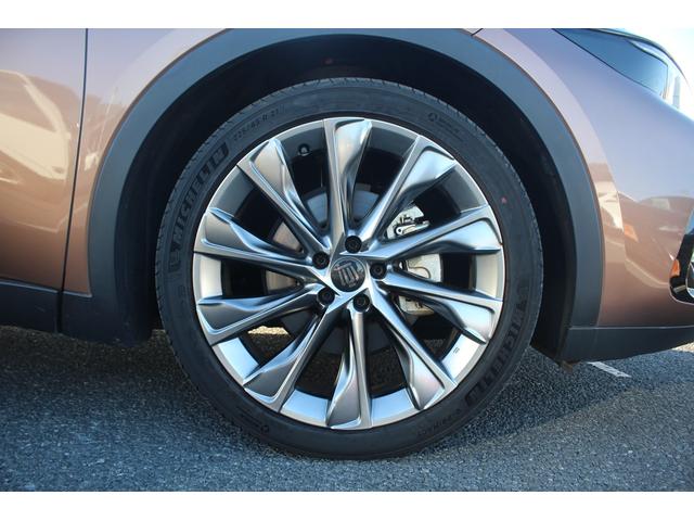 クラウンクロスオーバー Ｇアドバンスド・レザーパッケージ　禁煙車　純正１２．３型ナビ　フルセグＴＶ　全周囲カメラ　４眼ＬＥＤヘッドライト　電動リアゲート　レーダークルーズコントロール　ＥＴＣ２．０　衝突軽減ブレーキ　シートヒーター　シートエアコン　雹害車（15枚目）