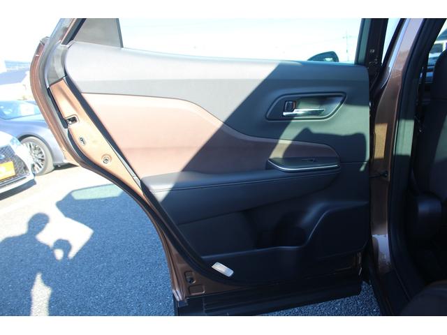 クラウンクロスオーバー Ｇアドバンスド・レザーパッケージ　禁煙車　純正１２．３型ナビ　フルセグＴＶ　全周囲カメラ　４眼ＬＥＤヘッドライト　電動リアゲート　レーダークルーズコントロール　ＥＴＣ２．０　衝突軽減ブレーキ　シートヒーター　シートエアコン　雹害車（37枚目）