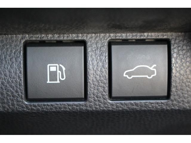 クラウンクロスオーバー Ｇアドバンスド・レザーパッケージ　禁煙車　純正１２．３型ナビ　フルセグＴＶ　全周囲カメラ　４眼ＬＥＤヘッドライト　電動リアゲート　レーダークルーズコントロール　ＥＴＣ２．０　衝突軽減ブレーキ　シートヒーター　シートエアコン　雹害車（53枚目）