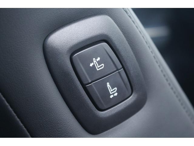 クラウンクロスオーバー Ｇアドバンスド・レザーパッケージ　禁煙車　純正１２．３型ナビ　フルセグＴＶ　全周囲カメラ　４眼ＬＥＤヘッドライト　電動リアゲート　レーダークルーズコントロール　ＥＴＣ２．０　衝突軽減ブレーキ　シートヒーター　シートエアコン　雹害車（68枚目）