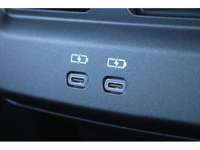 クラウンクロスオーバー Ｇアドバンスド・レザーパッケージ　禁煙車　純正１２．３型ナビ　フルセグＴＶ　全周囲カメラ　４眼ＬＥＤヘッドライト　電動リアゲート　レーダークルーズコントロール　ＥＴＣ２．０　衝突軽減ブレーキ　シートヒーター　シートエアコン　雹害車（69枚目）