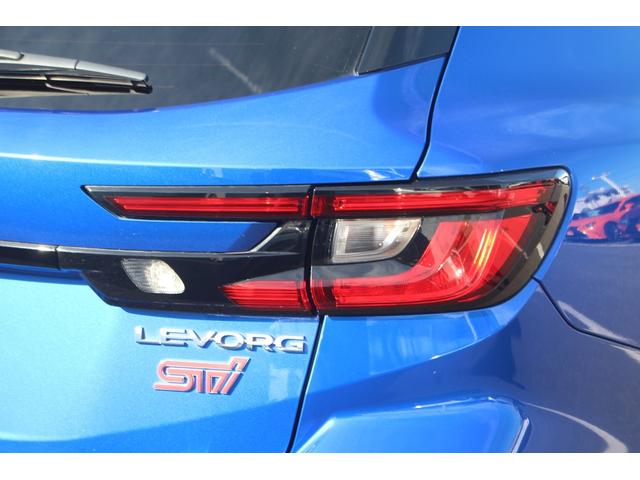 レヴォーグ ＳＴＩスポーツ　ＥＸ　禁煙車　純正１１．６インチ縦型ナビ　フルセグＴＶ　電動リアゲート　ハーマンカードンサウンド　ＬＥＤヘッドライト　レーダークルーズコントロール　ＥＴＣ　シートヒーター　クリアランスソナー　スマートキー（28枚目）