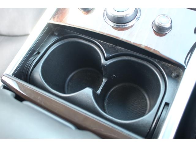 フーガハイブリッド VIP 後期型 純正8インチナビ フルセグTV 全周囲カメラ 黒革シート LEDヘッドライト スマートキー レーダークルーズコントロール ETC シートヒーター シートエアコン Bluetooth接続(65枚目)