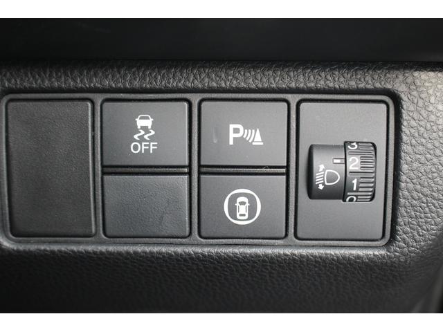 ヴェゼル ｅ：ＨＥＶ　Ｘ　禁煙車　カロッツェリア７インチナビ　ホンダセンシング　ＬＥＤヘッドライト　両側電動スライド　バックカメラ　純正１６インチアルミ　レンタカーアップ　レーンキープアシスト　ダウンヒルアシストコントロール（6枚目）